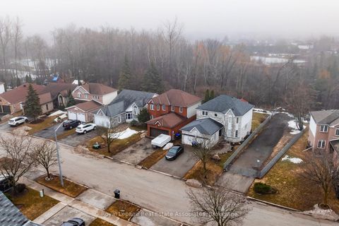 Photo 10 at 1101 Corrie Street, Alcona, Innisfil