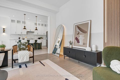 Photo 24 at 15 Current Drive, Rural Richmond Hill, Richmond Hill