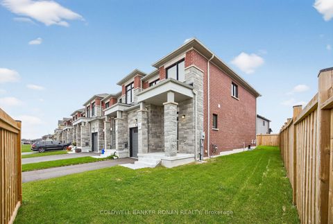 Photo 3 at 29 Milady Crescent, Rural Barrie Southeast, Barrie