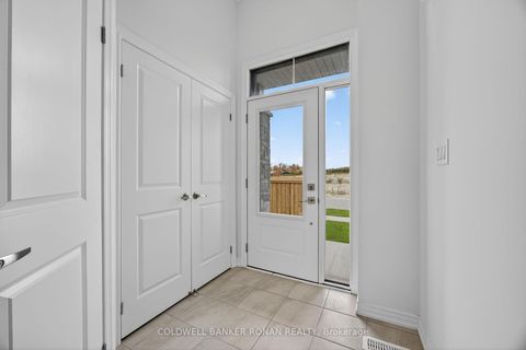 Photo 6 at 29 Milady Crescent, Rural Barrie Southeast, Barrie