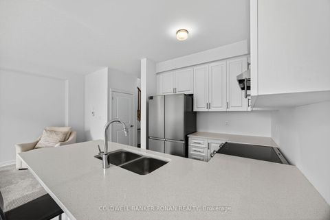 Photo 10 at 29 Milady Crescent, Rural Barrie Southeast, Barrie