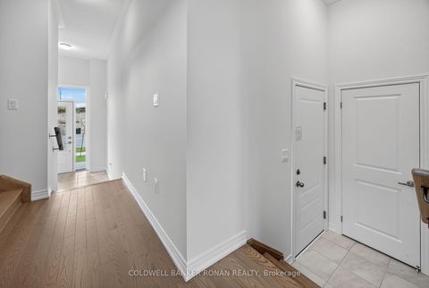 Photo 16 at 29 Milady Crescent, Rural Barrie Southeast, Barrie