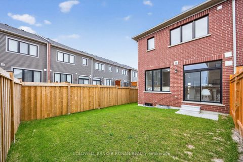 Photo 33 at 29 Milady Crescent, Rural Barrie Southeast, Barrie