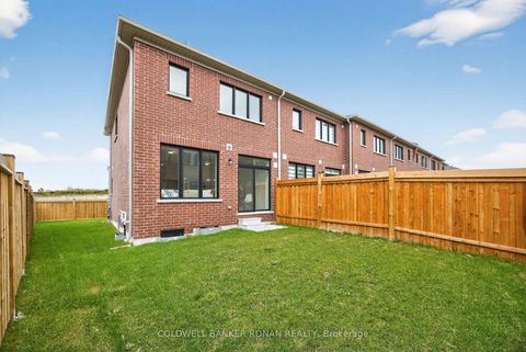 Photo 34 at 29 Milady Crescent, Rural Barrie Southeast, Barrie