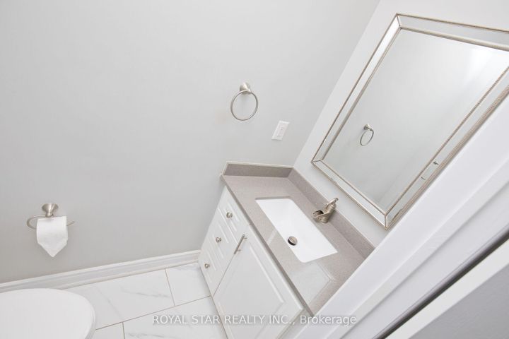 Photo 17 at 51 Cape Dorset Crescent, Wellington, Brampton