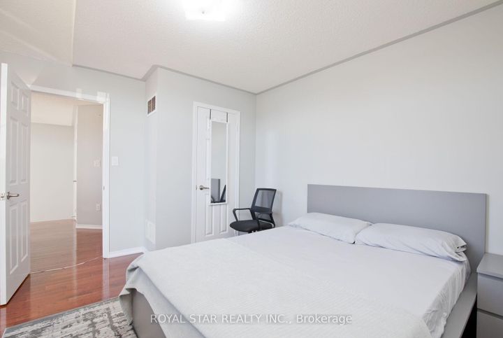 Photo 29 at 51 Cape Dorset Crescent, Wellington, Brampton
