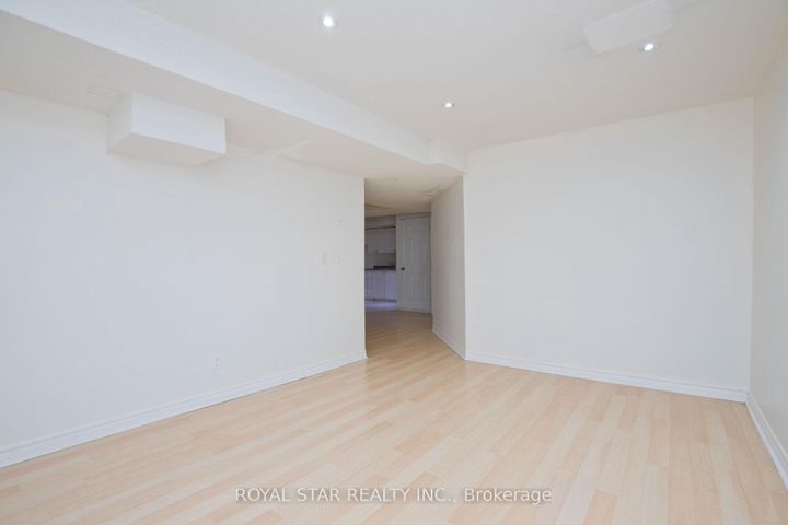 Photo 43 at 51 Cape Dorset Crescent, Wellington, Brampton