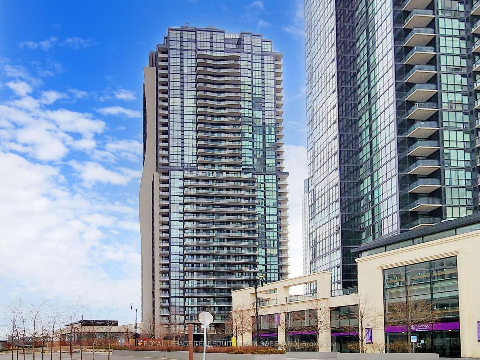 902 - 2900 Highway 7 Road, Concord, Vaughan by Loree Meneguzzi Real Estate 902 - 2900 Highway 7 Road, Concord, Vaughan