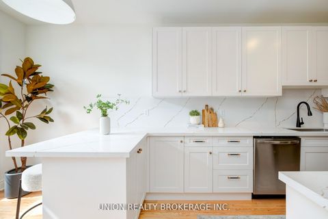 Photo 4 at 59D Woodbine Avenue, The Beaches, Toronto