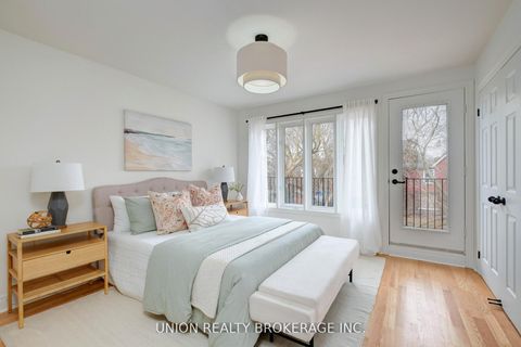 Photo 24 at 59D Woodbine Avenue, The Beaches, Toronto