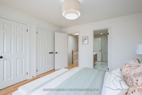 Photo 27 at 59D Woodbine Avenue, The Beaches, Toronto