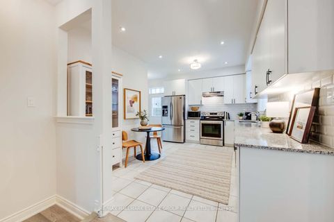 Photo 11 at 17 Culloden Court, Centennial Scarborough, Toronto