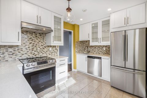 Photo 15 at 66 - 91 Muir Drive, Scarborough Village, Toronto