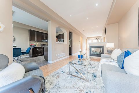 Photo 18 at 14 Duncan Road, Cornell, Markham