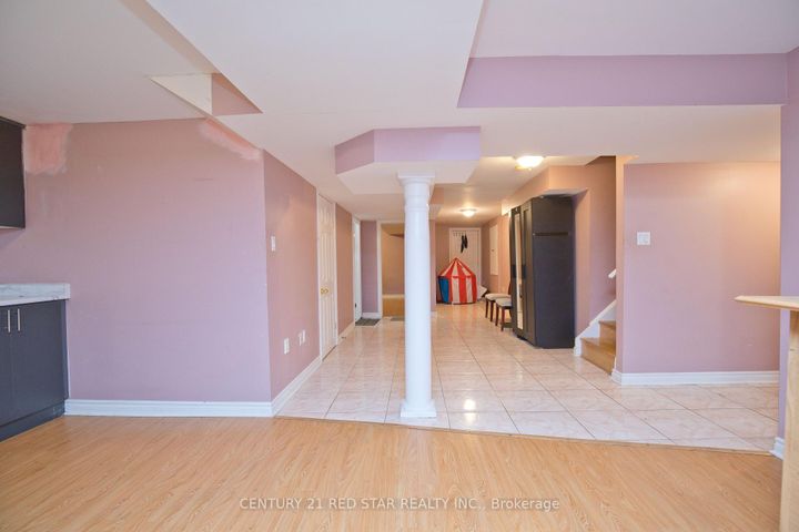 Photo 43 at 3 Okanagan Drive, Wellington, Brampton
