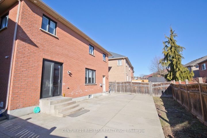 Photo 47 at 3 Okanagan Drive, Wellington, Brampton