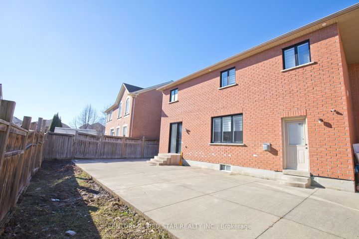 Photo 48 at 3 Okanagan Drive, Wellington, Brampton