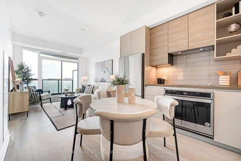 Photo 11 at 1207 - 398 Hwy 7, Doncrest, Richmond Hill