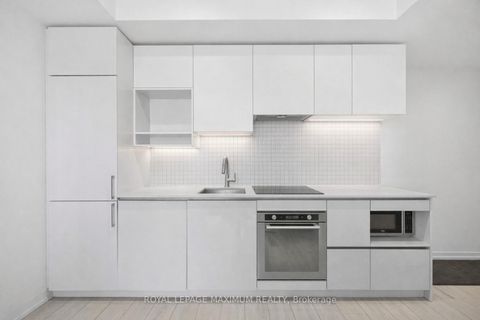 Photo 4 at 5512 - 5 Buttermill Avenue, Vaughan Corporate Centre, Vaughan