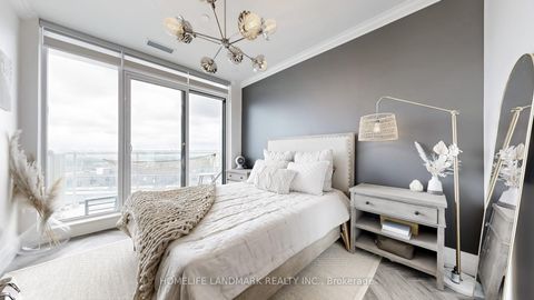 Photo 9 at 812 - 6 David Eyer Road, Rural Richmond Hill, Richmond Hill