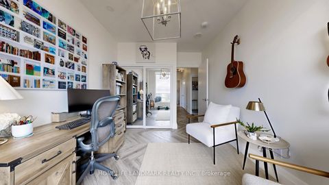 Photo 14 at 812 - 6 David Eyer Road, Rural Richmond Hill, Richmond Hill