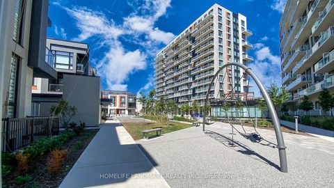 Photo 27 at 812 - 6 David Eyer Road, Rural Richmond Hill, Richmond Hill