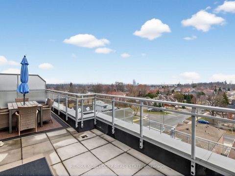 Photo 5 at 610 - 7730 Kipling Avenue, Vaughan Grove, Vaughan