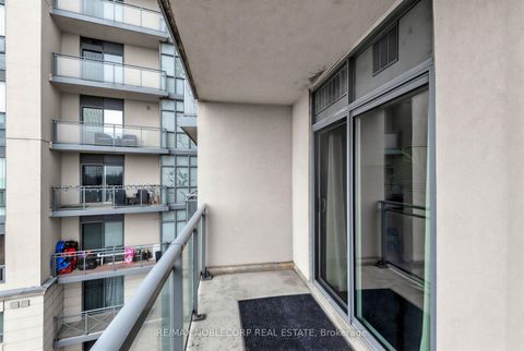 Photo 9 at 610 - 7730 Kipling Avenue, Vaughan Grove, Vaughan