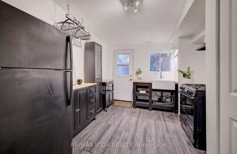 Photo 8 at 898 Eastern Avenue, Coxwell, Toronto