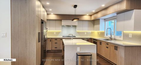 Photo 4 at 37 SHOULDICE Court, Windfields, Toronto