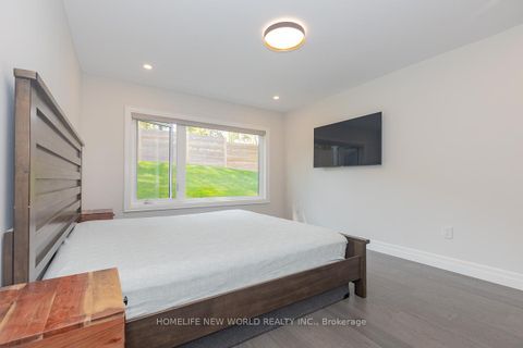 Photo 29 at 37 SHOULDICE Court, Windfields, Toronto