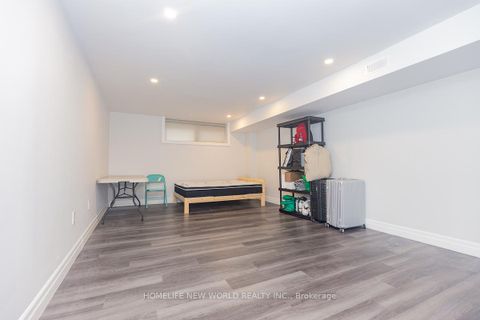 Photo 45 at 37 SHOULDICE Court, Windfields, Toronto