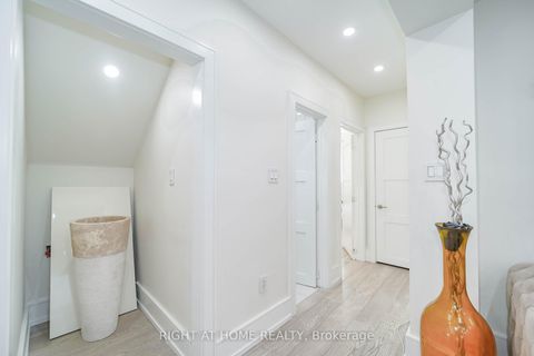 Photo 12 at 174 Aylesworth Avenue, Cliffside, Toronto