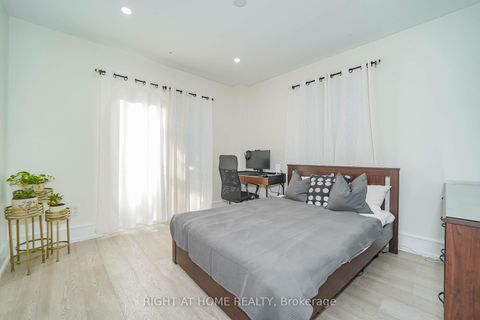 Photo 16 at 174 Aylesworth Avenue, Cliffside, Toronto