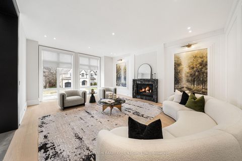 Photo 5 at 192 Lord Seaton Road, Windfields, Toronto