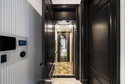 Photo 17 at 192 Lord Seaton Road, Windfields, Toronto