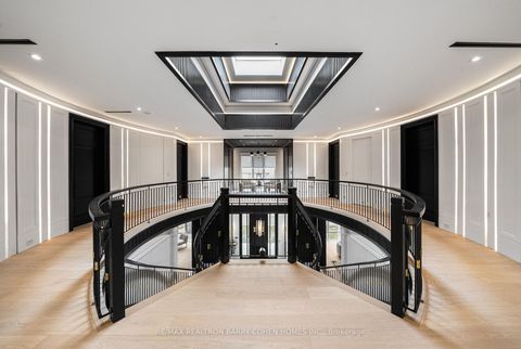 Photo 19 at 192 Lord Seaton Road, Windfields, Toronto