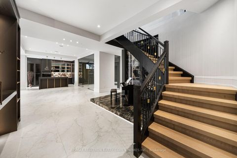 Photo 34 at 192 Lord Seaton Road, Windfields, Toronto