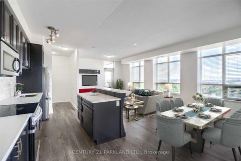 Photo 4 at 1114 - 9225 Jane Street, Maple, Vaughan