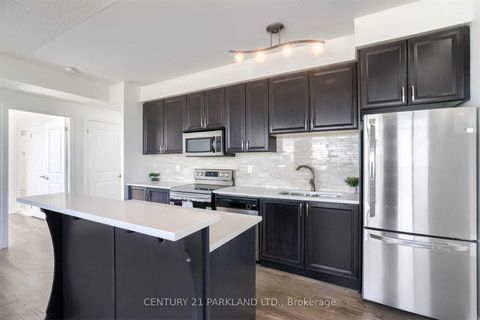 Photo 6 at 1114 - 9225 Jane Street, Maple, Vaughan