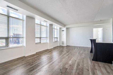 Photo 11 at 1114 - 9225 Jane Street, Maple, Vaughan