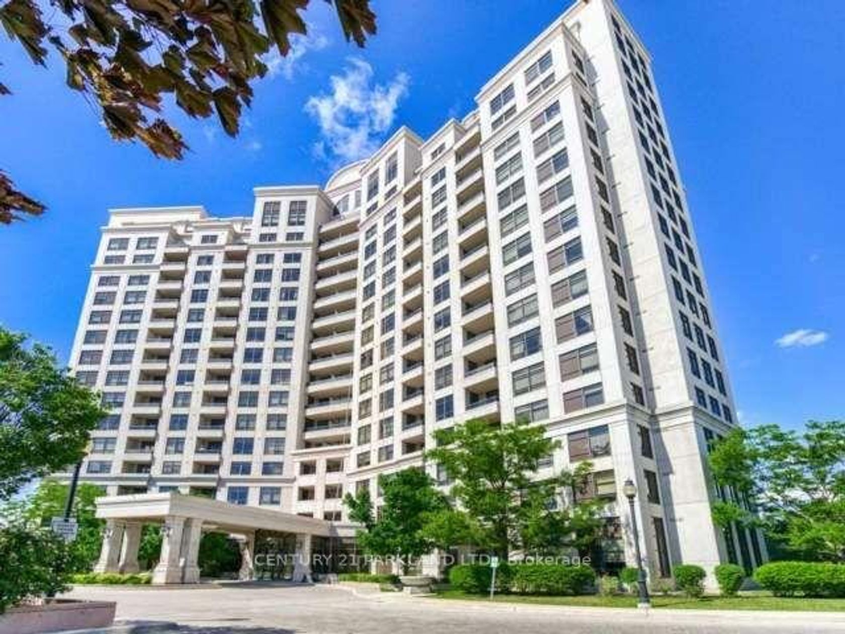1114 - 9225 Jane Street, Maple, Vaughan 