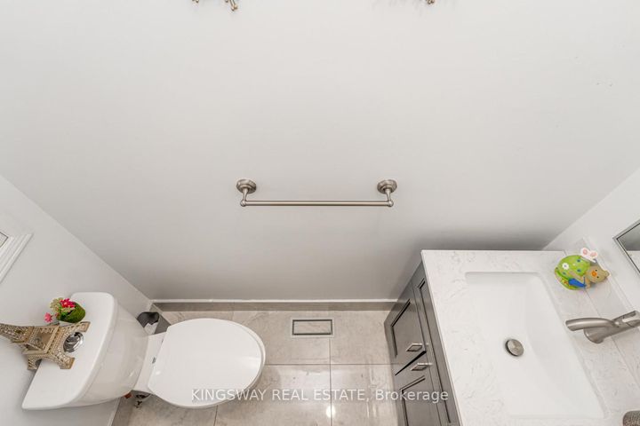 Photo 15 at 891 STONEBRIDGE Avenue, East Credit, Mississauga