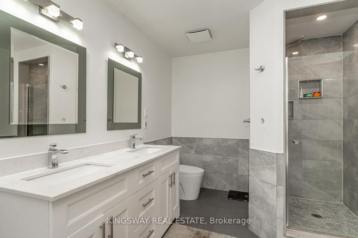 Photo 18 at 891 STONEBRIDGE Avenue, East Credit, Mississauga