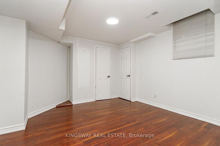 Photo 28 at 891 STONEBRIDGE Avenue, East Credit, Mississauga