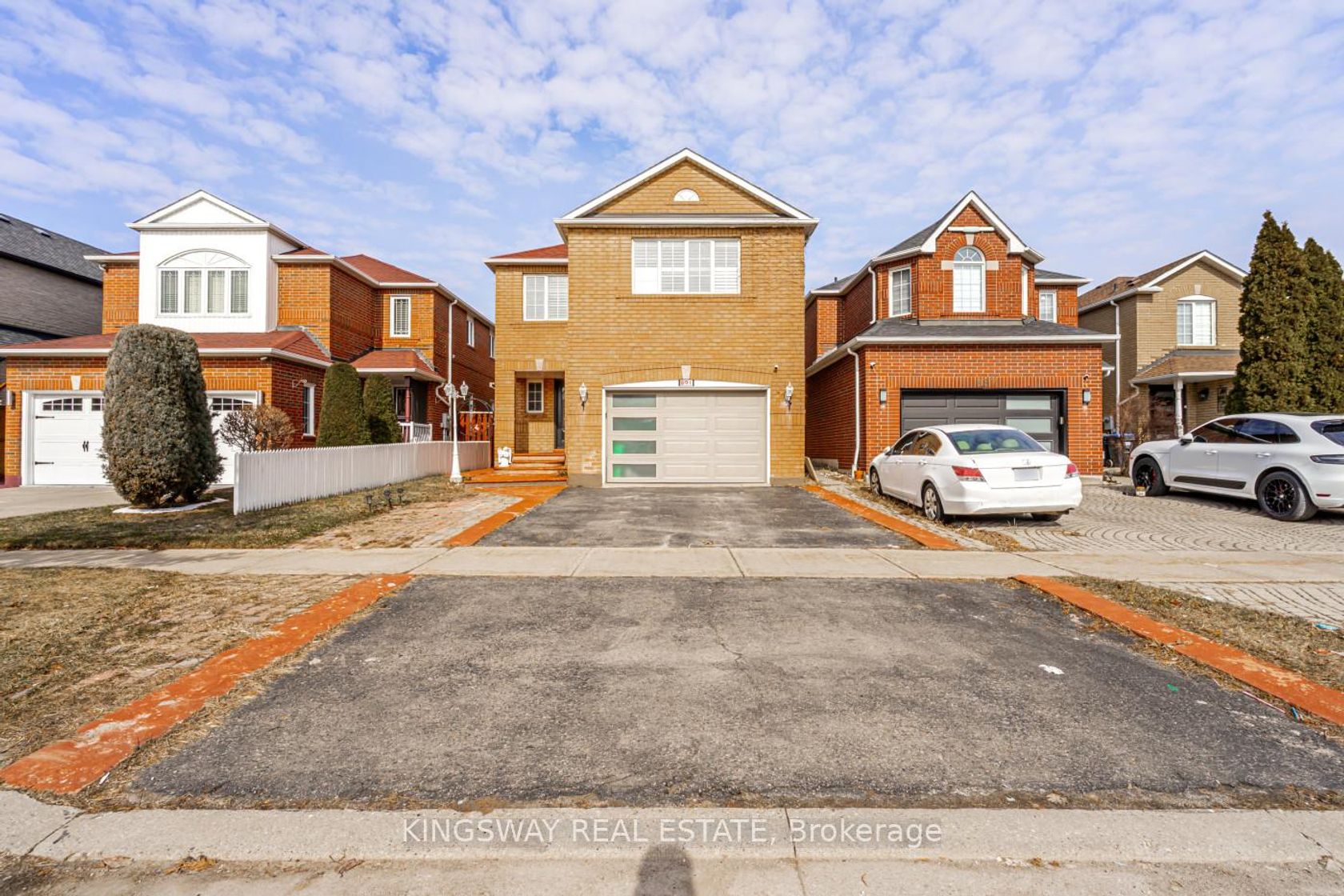 891 STONEBRIDGE Avenue, East Credit, Mississauga 