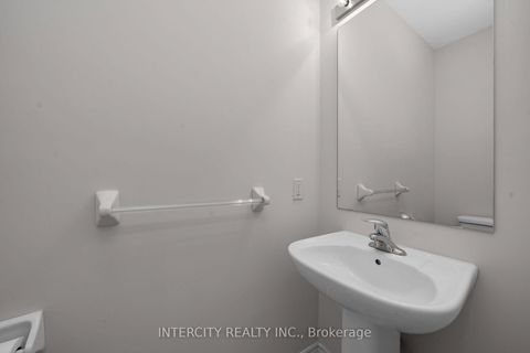 Photo 18 at 79 Divadale Road, Elder Mills, Vaughan