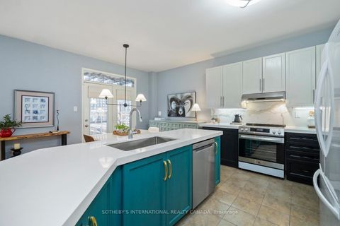 Photo 16 at 114 Strandmore Circle, Brooklin, Whitby