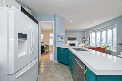 Photo 18 at 114 Strandmore Circle, Brooklin, Whitby