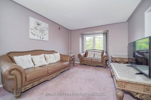 Photo 1 at 1976 Edenwood Drive, Samac, Oshawa